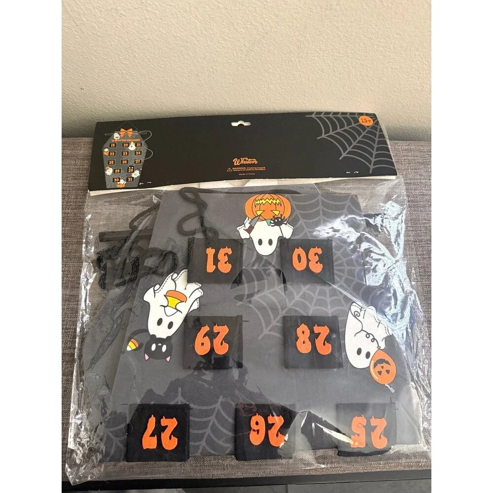 New Halloween Ghostees Pocket Countdown Calendar * Hot Topic Exclusive*